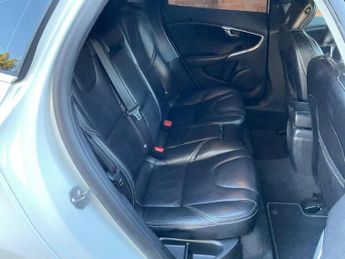 VOLVO V40 1.6 D2 R-Design Lux Powershift Euro 5 (s/s) 5dr