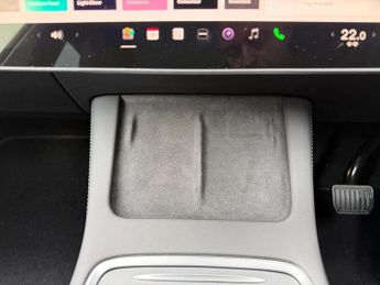 TESLA MODEL Y (Dual Motor) Long Range Auto 4WDE 5dr