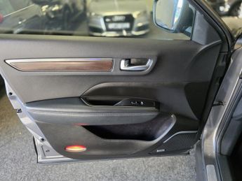 RENAULT KOLEOS 2.0 Signature Nav dCi 175 4WD Auto X-Tronic