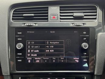 VOLKSWAGEN GOLF 1.6 TDI SE Nav DSG Euro 6 (s/s) 5dr