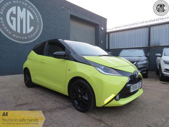 Toyota AYGO 1.0 VVT-i x-cite 3 Yellow Bi-Tone 12 Months MOT