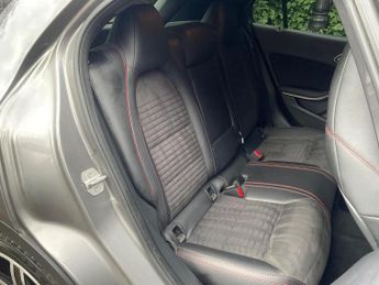 MERCEDES-BENZ GLA 2.1 GLA220d AMG Line 7G-DCT 4MATIC Euro 6 (s/s) 5dr