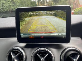 MERCEDES-BENZ GLA 2.1 GLA220d AMG Line 7G-DCT 4MATIC Euro 6 (s/s) 5dr