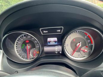 MERCEDES-BENZ GLA 2.1 GLA220d AMG Line 7G-DCT 4MATIC Euro 6 (s/s) 5dr