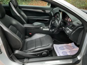 MERCEDES-BENZ E CLASS 2.1 E220 CDI BlueEfficiency Sport Tiptronic Euro 5 2dr