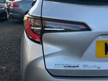 TOYOTA COROLLA 1.8 VVT-h Icon Touring Sports CVT Euro 6 (s/s) 5dr