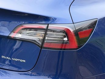 TESLA MODEL 3 (Dual Motor) Long Range