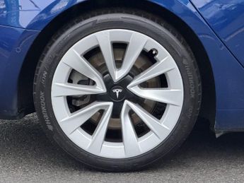 TESLA MODEL 3 (Dual Motor) Long Range