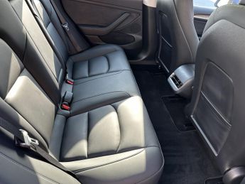 TESLA MODEL 3 (Dual Motor) Long Range