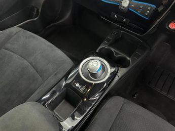 NISSAN LEAF 30kWh Black Edition Auto 5dr