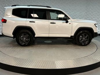 TOYOTA LAND CRUISER 