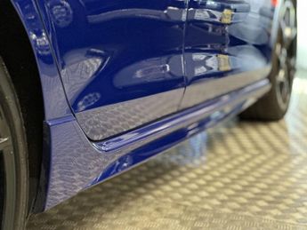 VOLKSWAGEN GOLF 2.0 TSI R