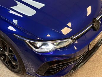 VOLKSWAGEN GOLF 2.0 TSI R