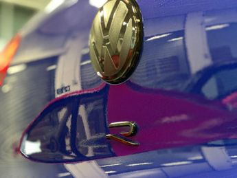 VOLKSWAGEN GOLF 2.0 TSI R