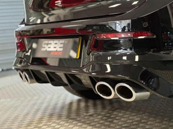 VOLKSWAGEN GOLF 2.0 TSI R