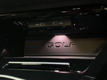 VOLKSWAGEN GOLF 2.0 TSI R