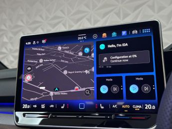 VOLKSWAGEN GOLF 2.0 TSI R