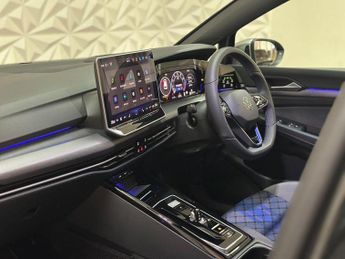 VOLKSWAGEN GOLF 2.0 TSI R