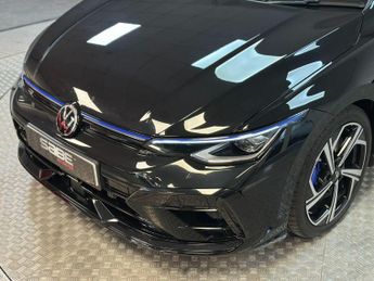 VOLKSWAGEN GOLF 2.0 TSI R