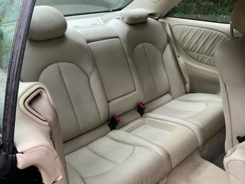 MERCEDES-BENZ CLK 2.7 CLK270 CDI Elegance 2dr