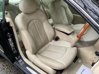 MERCEDES-BENZ CLK 2.7 CLK270 CDI Elegance 2dr