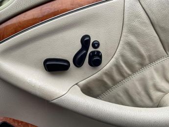 MERCEDES-BENZ CLK 2.7 CLK270 CDI Elegance 2dr