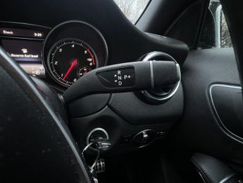 MERCEDES-BENZ GLA CLASS 2.1 GLA220d AMG Line