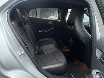 MERCEDES-BENZ GLA CLASS 2.1 GLA220d AMG Line