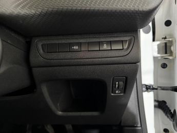 PEUGEOT 208 1.2 PureTech Active Euro 6 5dr