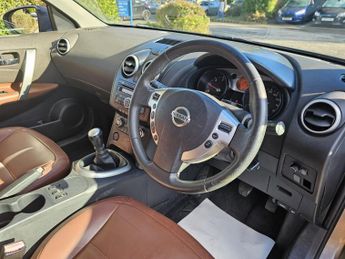 NISSAN QASHQAI 1.5 dCi Tekna