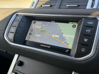 LAND ROVER RANGE ROVER EVOQUE 2.0 TD4 SE