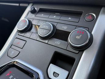 LAND ROVER RANGE ROVER EVOQUE 2.2 SD4 Pure