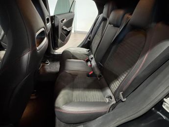 MERCEDES-BENZ CLA 2.1 CLA220d AMG Line Shooting Brake 7G-DCT 4MATIC Euro 6 (s/s) 5