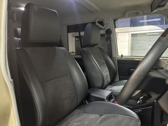 TOYOTA LAND CRUISER 70 Series 2.8D Auto 4WD Euro 6 5dr