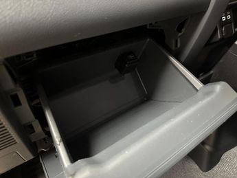 TOYOTA LAND CRUISER 70 Series 2.8D Auto 4WD Euro 6 5dr