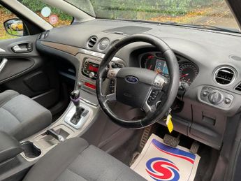 FORD S-MAX 2.0 TDCi Titanium 5dr