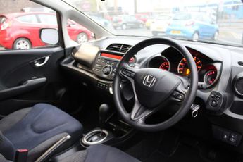 HONDA JAZZ 1.4 i-VTEC ES