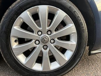 VAUXHALL ZAFIRA TOURER 1.4 T 16V SE