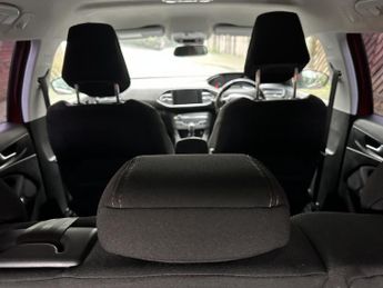 PEUGEOT 308 SW 1.2 PureTech Allure
