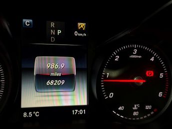 MERCEDES-BENZ GLC 2.1 GLC250d AMG Line