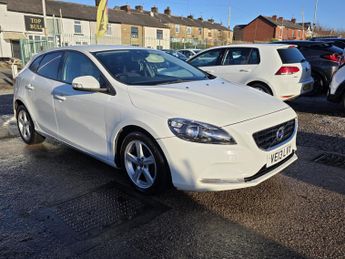 VOLVO V40 1.6 D2 ES Nav
