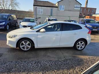 VOLVO V40 1.6 D2 ES Nav