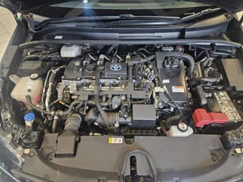 TOYOTA COROLLA 1.8 VVT-h Design