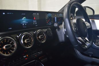 MERCEDES-BENZ CLA 2.0 CLA35 AMG