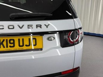 LAND ROVER DISCOVERY SPORT 2.0 TD4 Landmark Auto 4WD Euro 6 (s/s) 5dr