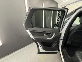 LAND ROVER DISCOVERY SPORT 2.0 TD4 Landmark Auto 4WD Euro 6 (s/s) 5dr