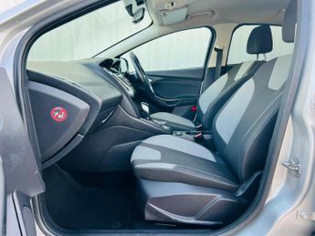 FORD FOCUS 2.0 TDCi Zetec Powershift Euro 5 5dr