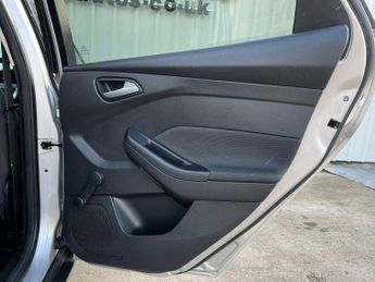 FORD FOCUS 2.0 TDCi Zetec Powershift Euro 5 5dr