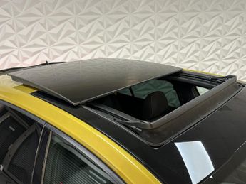 VOLKSWAGEN GOLF 1.5 TSI EVO R-Line