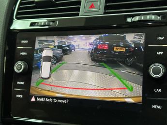 VOLKSWAGEN GOLF 1.5 TSI EVO R-Line